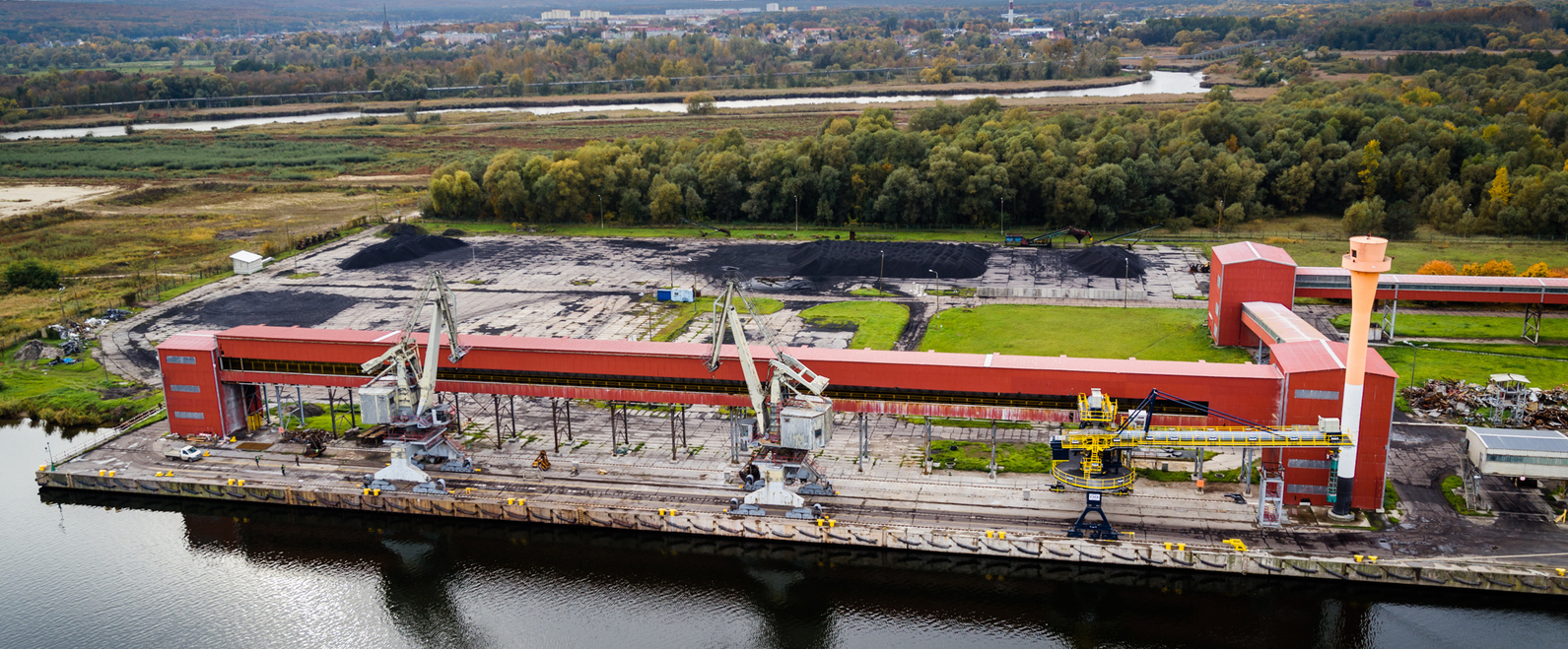 Historic potash unloading at the Police Seaport